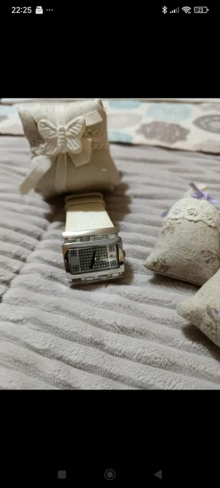 Reloj Lotus Mujer Blanco y Plateado