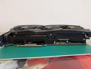 RTX 2070 Super Asus ROG