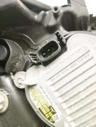 FARO IZQUIERDO TOYOTA VERSO (AUR2/ZGR2) 1ADFTV 81