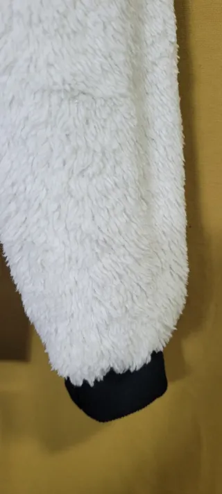 Chaqueta reversible Shein negra y blanca