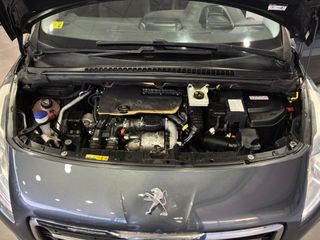 PEUGEOT 3008 1.6 BLUE-HDI 120 CV ALLURE