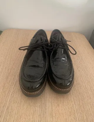 Zapatos rock and rose charol cordones negros