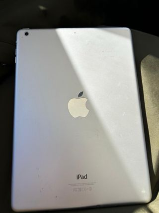 iPad Air con custodia