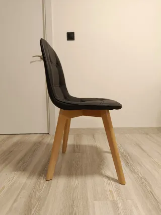 Sillas comedor negras polipiel y madera nuevas