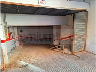 Garaje en venta en Passeig Maragall - Zona Estació en Gavà