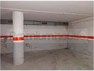 Garaje en venta en Passeig Maragall - Zona Estació en Gavà