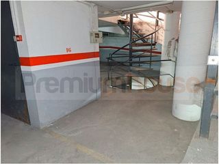 Garaje en venta en Passeig Maragall - Zona Estació en Gavà