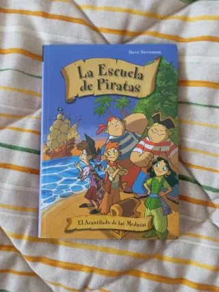 El acantilado de las medusas (La Escuela De Pir...