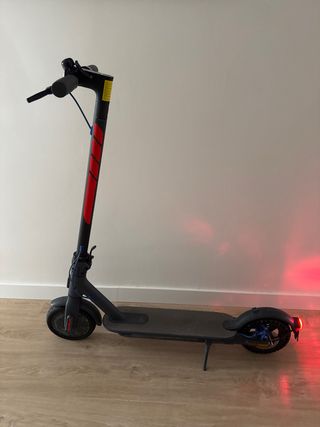 Patinete Eléctrico Xiaomi Mi Scooter 3 y casco luz