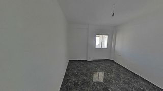 Piso en venta en Dos Hermanas - Nuevo San Andrés en Málaga