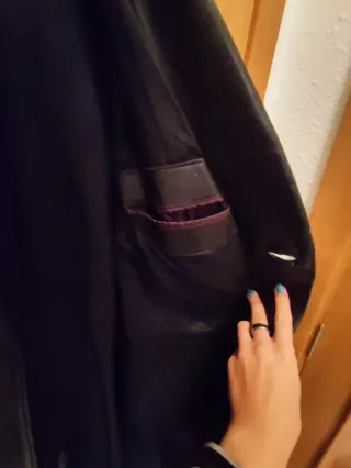 Gabardina de Piel Negra