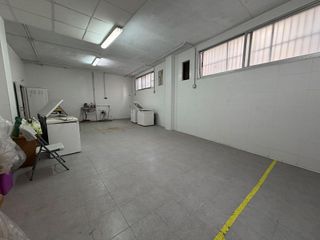 Local comercial en venta en Vilamarxant