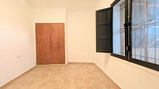 Chalet en alquiler en Peña de las Águilas en Elche