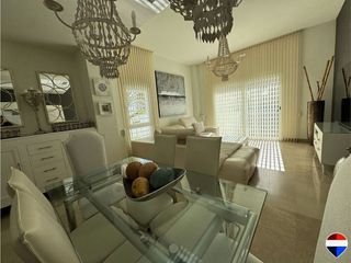 Casa pareada en venta en Nuevo Bulevar en Mairena del Aljarafe