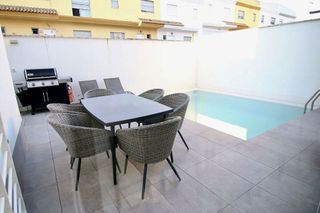 Casa pareada en venta en Nuevo Bulevar en Mairena del Aljarafe