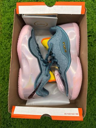 Nike LeBron 23 Tg 44.5 Nuove