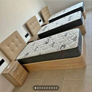 Liquidación:canapés y colchones armarios y sofas