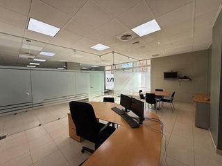 Local comercial en alquiler en Gràcia en Sabadell