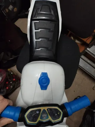 Moto de plástico Moltó Policía