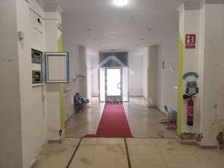 Local comercial en venta en Requena