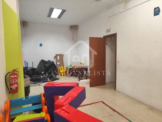 Local comercial en venta en Requena