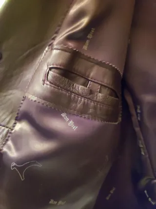 Chaqueta de cuero marrón