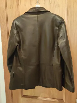 Chaqueta de cuero marrón