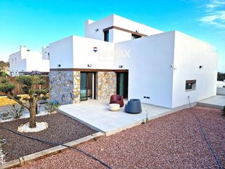 Chalet en venta en Cala de Finestrat en Finestrat