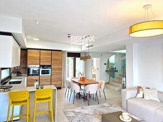 Chalet en venta en Cala de Finestrat en Finestrat