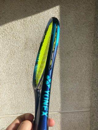 Raqueta Yonex
