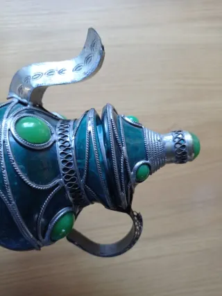 Tetera cerámica y metal verde y plata