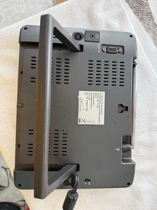 TV Portátil Boman 9.2" + Mando y Funda (Ideal Retr