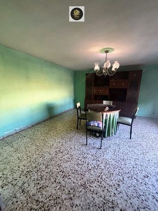 Chalet en venta en Ctra. Circunvalación - La Magdalena en Jaén