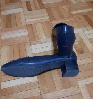 Zapatos de piel azul