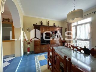 Chalet en venta en Montequinto en Dos Hermanas