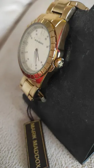 Reloj Mark Maddox Mujer Dorado Nuevo