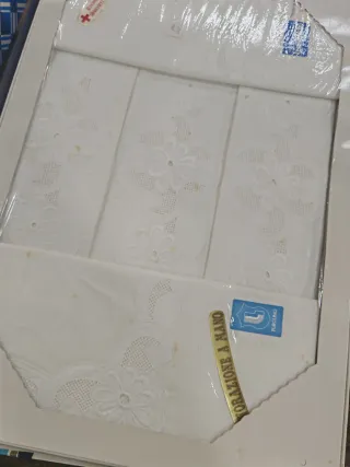 Set Lenzuola Ricamate a Mano Bassetti Puro lino