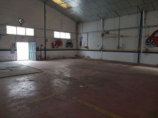 Nave industrial en venta en Santa Cruz - Industria - Polígono Campollano en Albacete