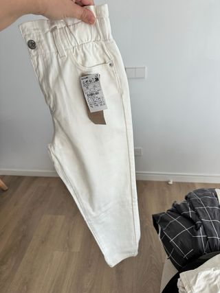 Pantalones 11 Años  el Beige 10 Años.