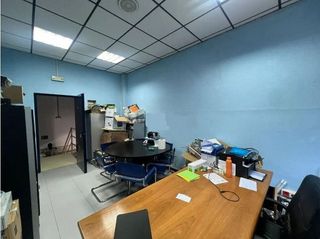 Nave industrial en venta en San Andrés en Madrid