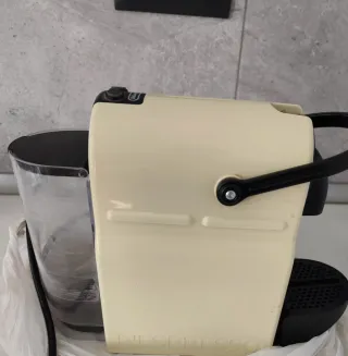 Cafetera DeLonghi Cápsulas