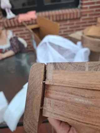 Estante de madera flotante con cajón