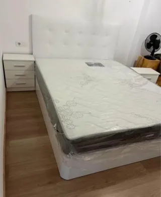 Canapés y colchones nuevos