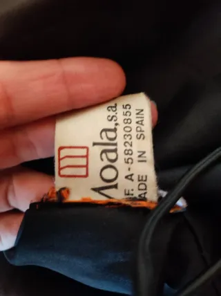 Cazadora de cuero negra