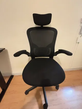 Mesa elevable y silla escritorio teletrabajo