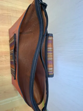 Bolso Lartisan du Liban marrón con transparencias