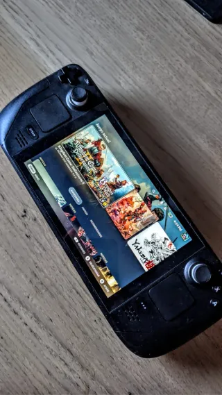 Steam Deck LCD 256GB + Funda Oficial Valve