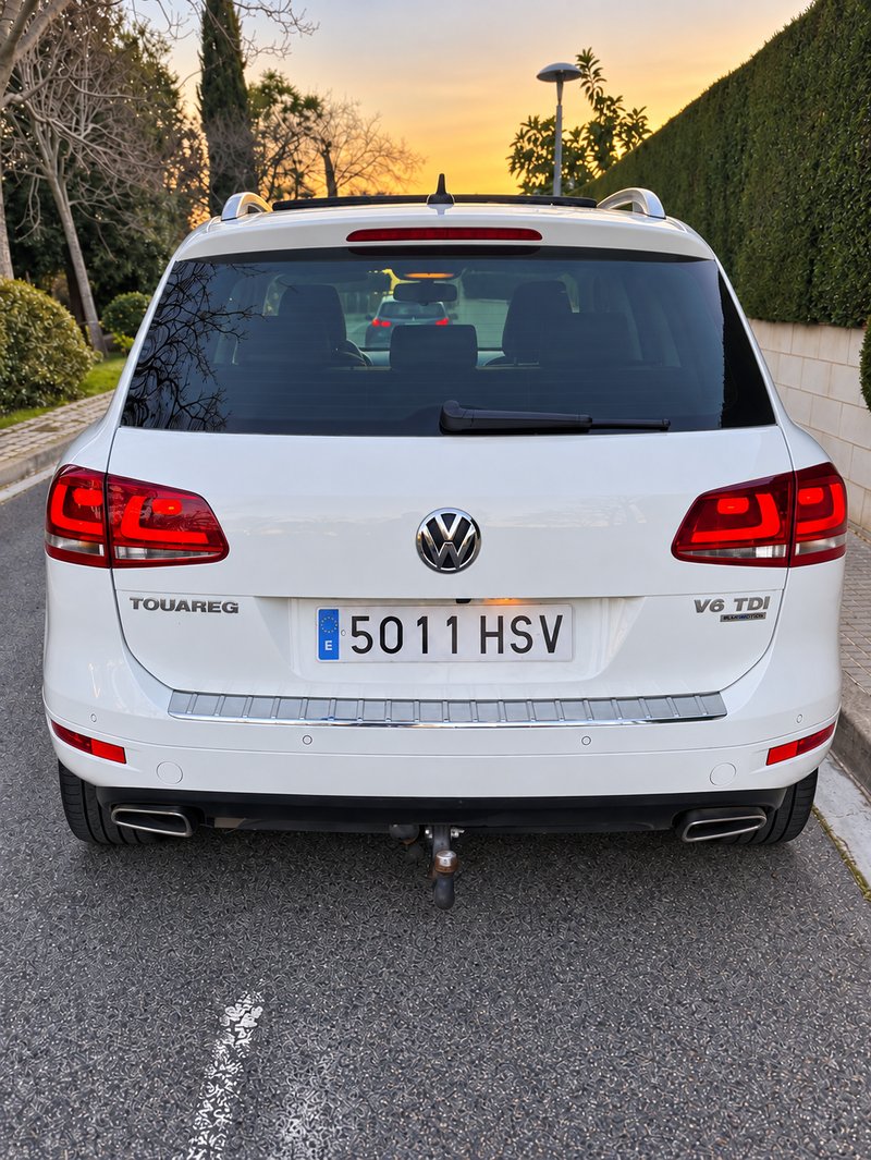 Volkswagen Touareg 3.0 TDI V6 BMT R-Line (2013) 2014, foto 6
