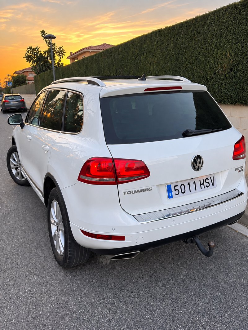 Volkswagen Touareg 3.0 TDI V6 BMT R-Line (2013) 2014, foto 7