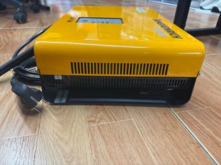 Cargador Baterías Jungheinrich SLH090 24V 70A